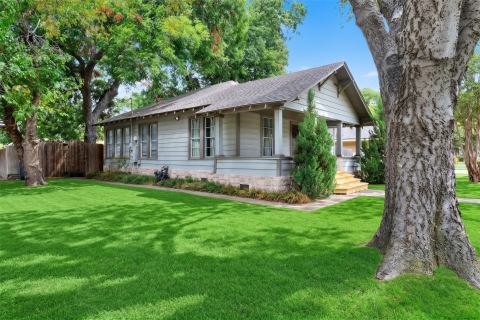 411 S Colorado Street, Celina, TX 75009 — photo 2
