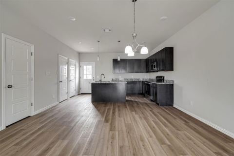 1136 E Broadway Avenue 1138, Fort Worth, TX 76104 — photo 3