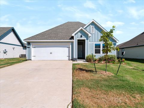 740 Amelia Court, Pilot Point, TX 76258 — photo 3