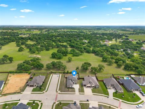 2501 Bunker Hill Drive, Burleson, TX 76028 — photo 2