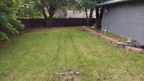 2202 Greenbriar Court, Grand Prairie, TX 75050 — photo 2