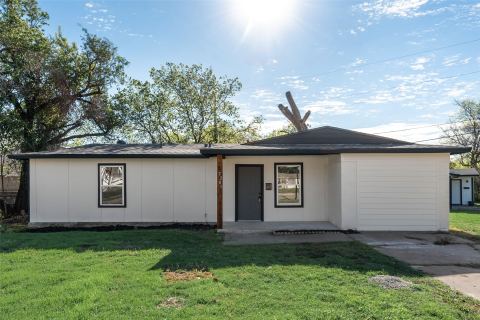2201 Carruthers Drive, Fort Worth