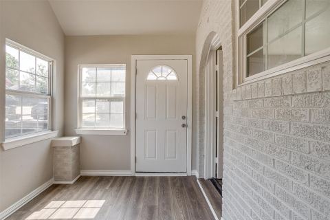 2620 Wilkinson Avenue, Fort Worth, TX 76103 — photo 2