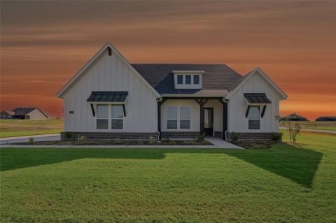 139 Big Sky Road, Decatur