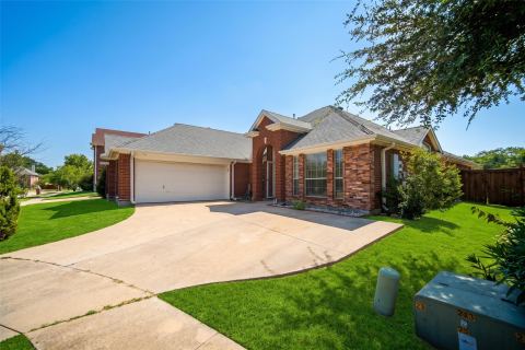 3413 Castleman Cove Drive, Garland, TX 75040 — photo 2
