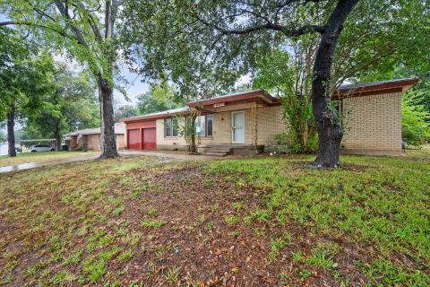 2716 Scruggs Park Drive, Richland Hills, TX 76118 — photo 3