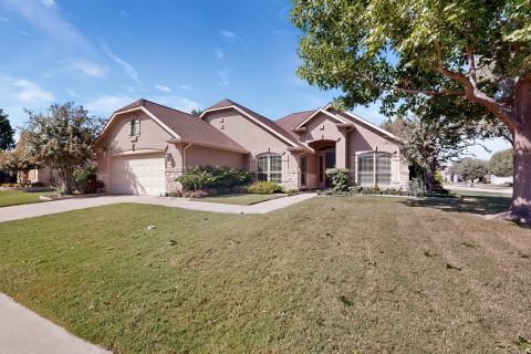 9900 Hanford Drive, Denton