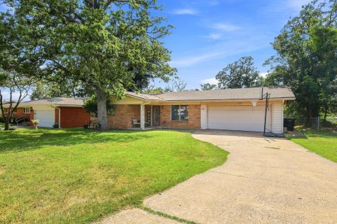 121 S Imperial Drive, Denison, TX 75020 — photo 2