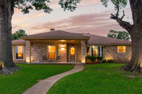 800 Brownfield Drive, Mesquite