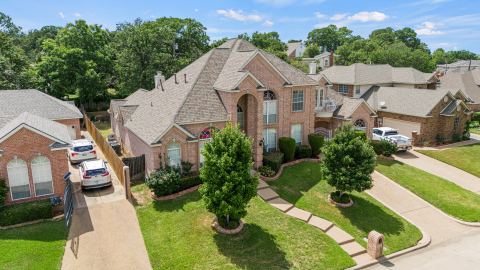 2308 Megan Way, Arlington, TX 76016 — photo 2