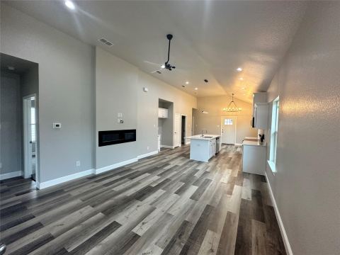 825 Edgar Street, Greenville, TX 75401 — photo 3