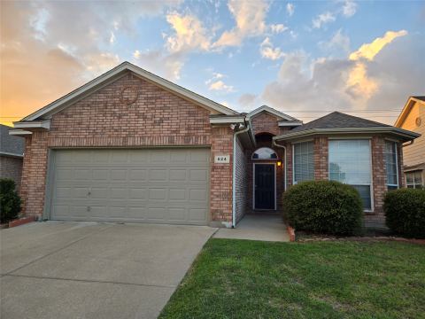 624 Caravan Drive, Fort Worth, TX 76131 — photo 2