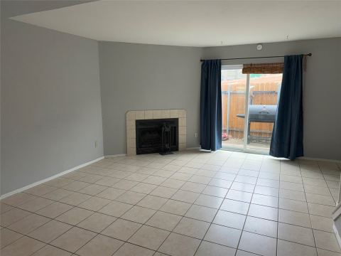 732 W Collins Street, Denton, TX 76201 — photo 3