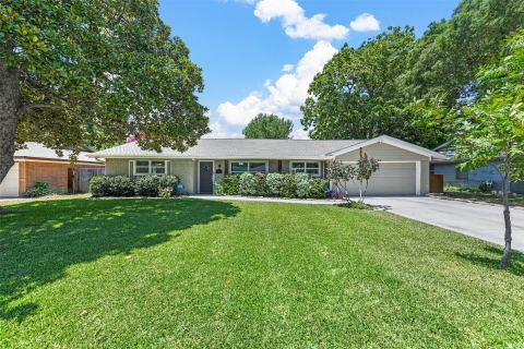 6108 Trail Lake Drive, Fort Worth