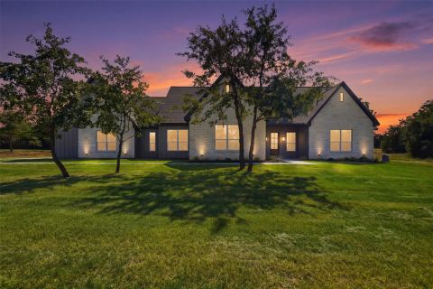 104 Springhill Court, Springtown, TX 76082 — photo 3