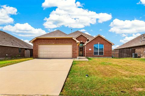 1909 Meadowlark Lane, Royse City