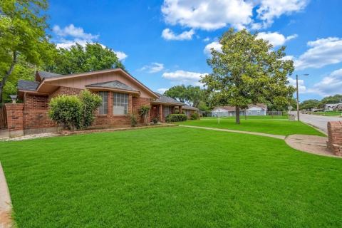 6241 Onyx Drive S, North Richland Hills, TX 76180 — photo 2