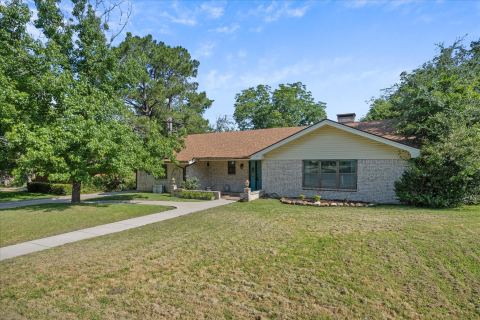 2308 Royal Lane, Greenville, TX 75402 — photo 2