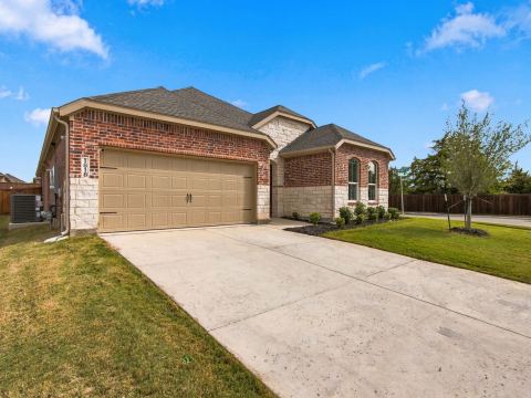 1818 Holden Drive, Cedar Hill, TX 75104 — photo 2