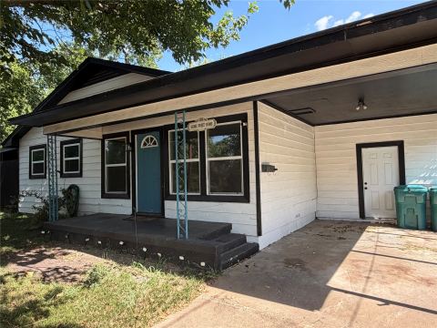 2028 E Jones Street, Sherman, TX 75090 — photo 2