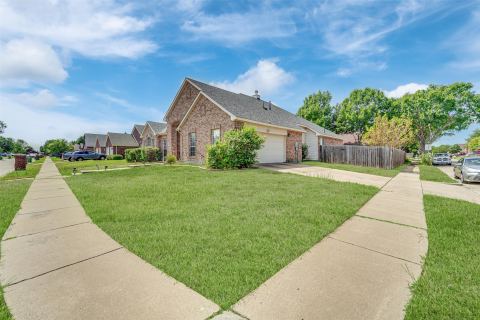 6900 Field Lark Drive, Arlington, TX 76002 — photo 3