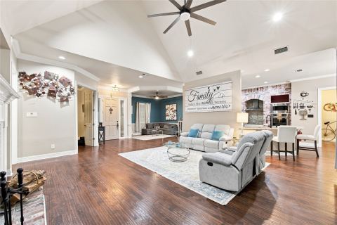 4518 Pecan Creek Drive, Midlothian, TX 76065 — photo 2