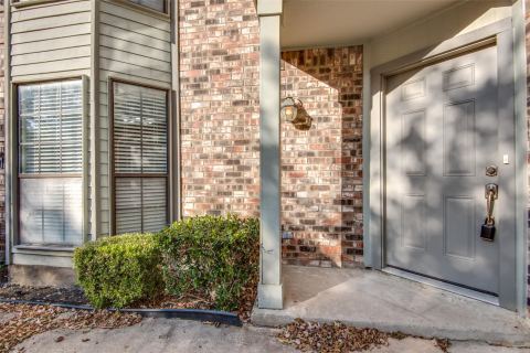 300 Canyon Lane, Irving, TX 75063 — photo 2