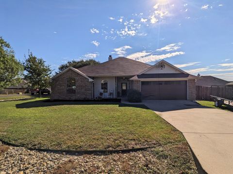 916 Winding Road, Granbury