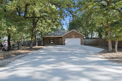 1837 Jennifer Court, Pelican Bay, TX 76020 — photo 2