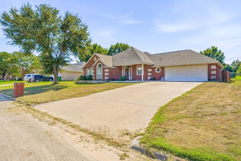 1466 Oakwood Drive, Stephenville, TX 76401 — photo 3