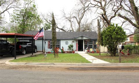1090 N Race Street, Stephenville, TX 76401 — photo 2