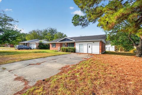 821 Circle Drive, Terrell, TX 75160 — photo 2