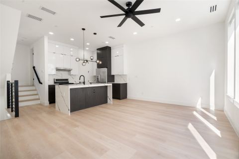 2019 California Drive 204, Dallas, TX 75204 — photo 3