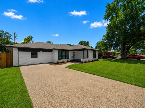203 Abrams Road, Richardson, TX 75081 — photo 2