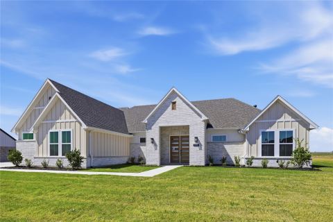 2230 Tutt Trail, Waxahachie