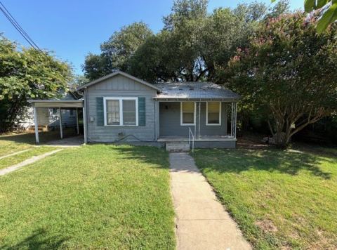 804 W Bridge Street, Weatherford