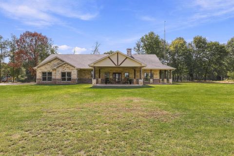 916 Cleve Cole Road, Denison, TX 75021 — photo 2