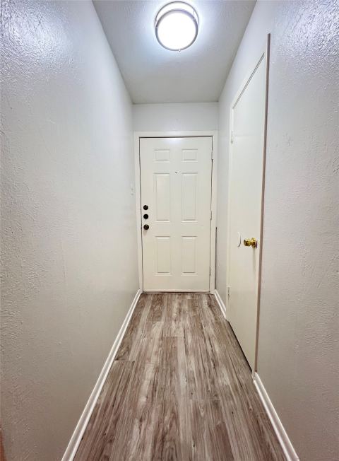 2121 Spanish Trail, Irving, TX 75060 — photo 2