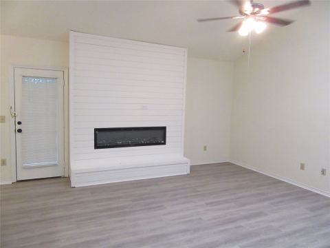 7522 Holly Hill Drive 18, Dallas, TX 75231 — photo 2
