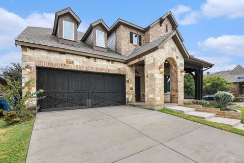 204 Lilypad Bend, Argyle