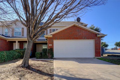 7421 Cowhand Court, Fort Worth