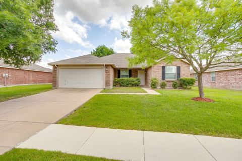 1313 Lauren Drive, Burleson, TX 76028 — photo 2
