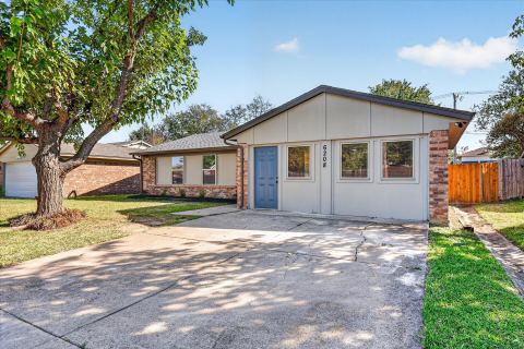 6208 Kary Lynn Drive S, Watauga, TX 76148 — photo 2