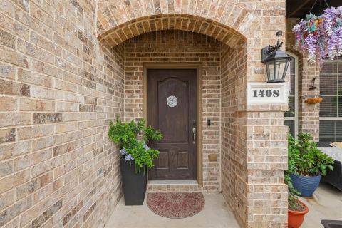 1408 Arapaho Drive, Carrollton, TX 75010 — photo 2