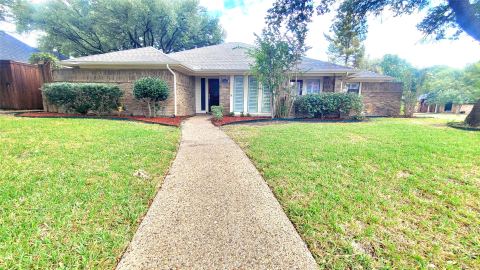 2302 Lone Oak Trail, Garland