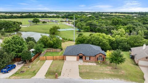 2935 Meandering Way, Granbury