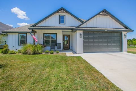 5305 Black Horse Court, Waco