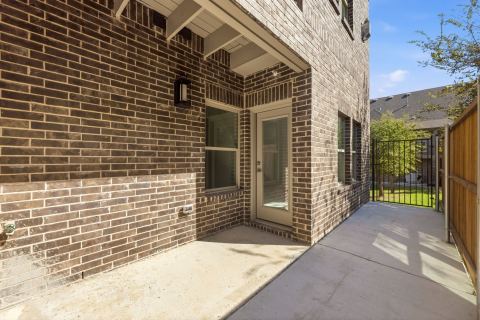 103 Kensington Drive, Lewisville, TX 75067 — photo 2