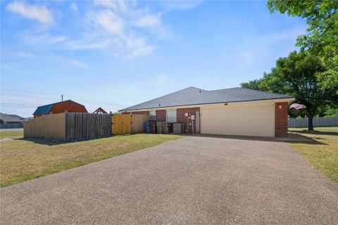 10805 Snow Pea Drive, Waco, TX 76708 — photo 3