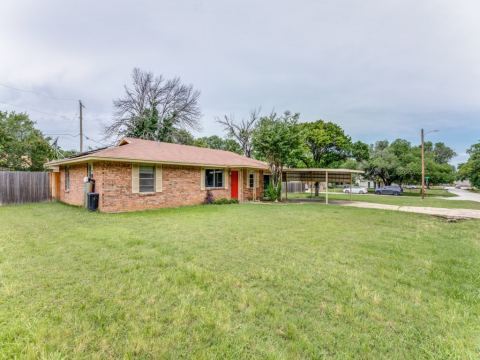 325 Walnut Avenue, Azle, TX 76020 — photo 2